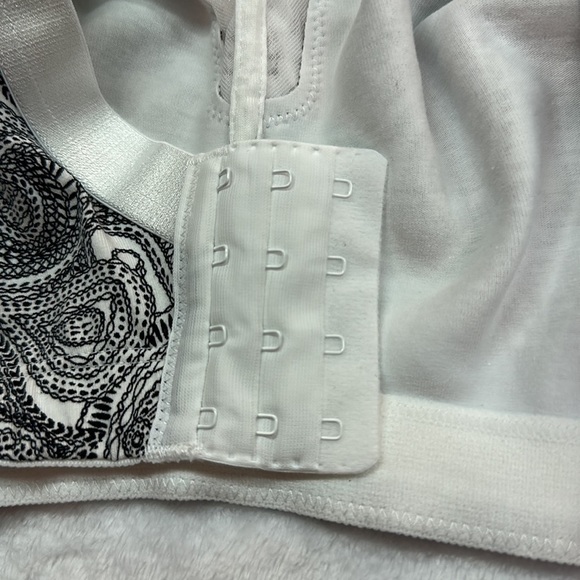 Catherine’s Intimates No Wire BlackWhite Paisley Print Cotton Comfort NWT 50DDD - Picture 5 of 12